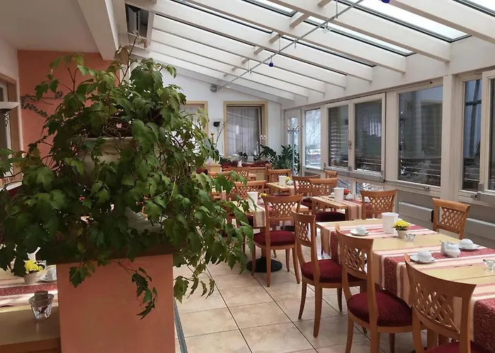 Tennenloher Hof Hotel 3*