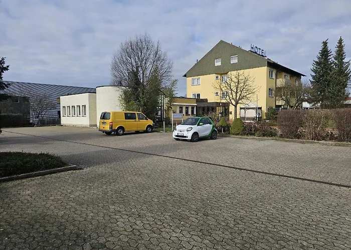 Hotel Tennenloher Hof 3*
