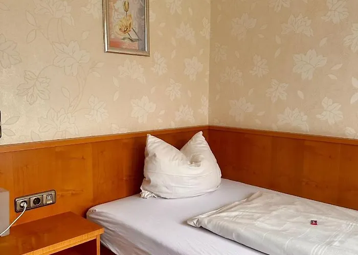 Tennenloher Hof 3*