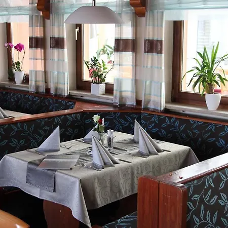 Hotel Hotel&restaurant Tennenloher Hof 3*